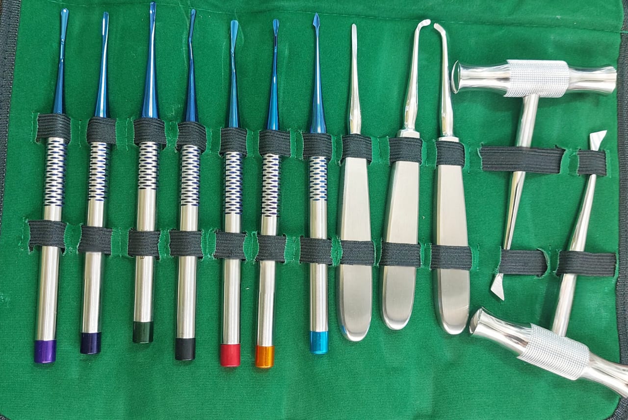 Root Elevators Kit – Set of 32 Pcs