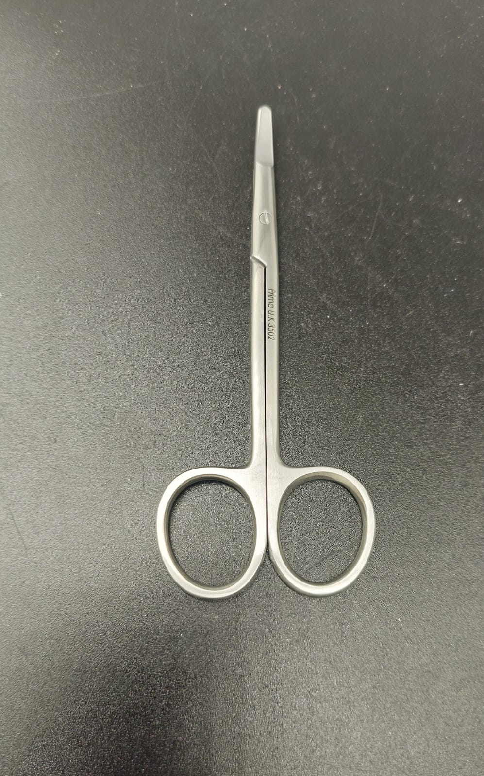 SURGICAL SCISSOR - DISSECTING SCISSORS