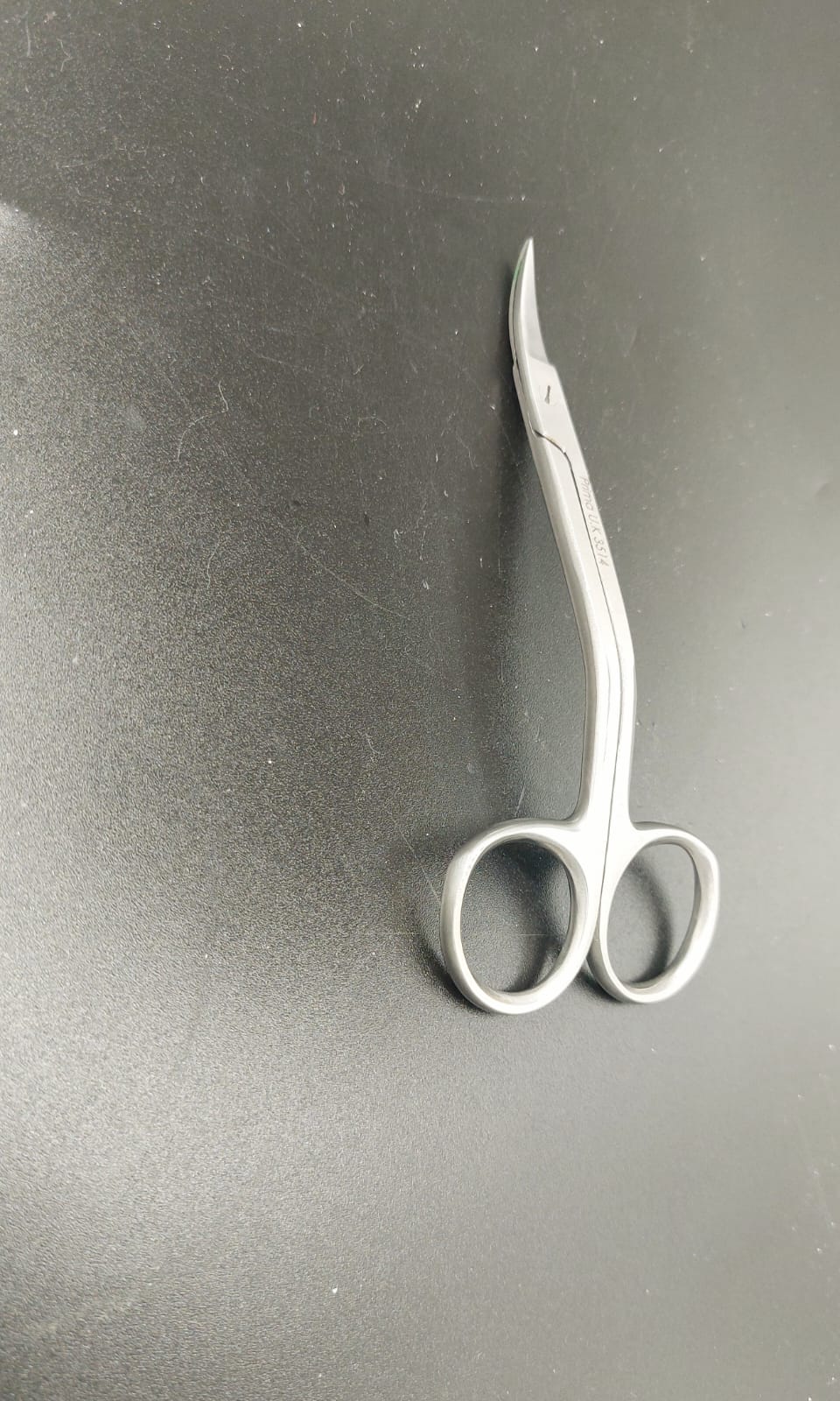 SURGICAL SCISSOR - DOUBLE CURVED