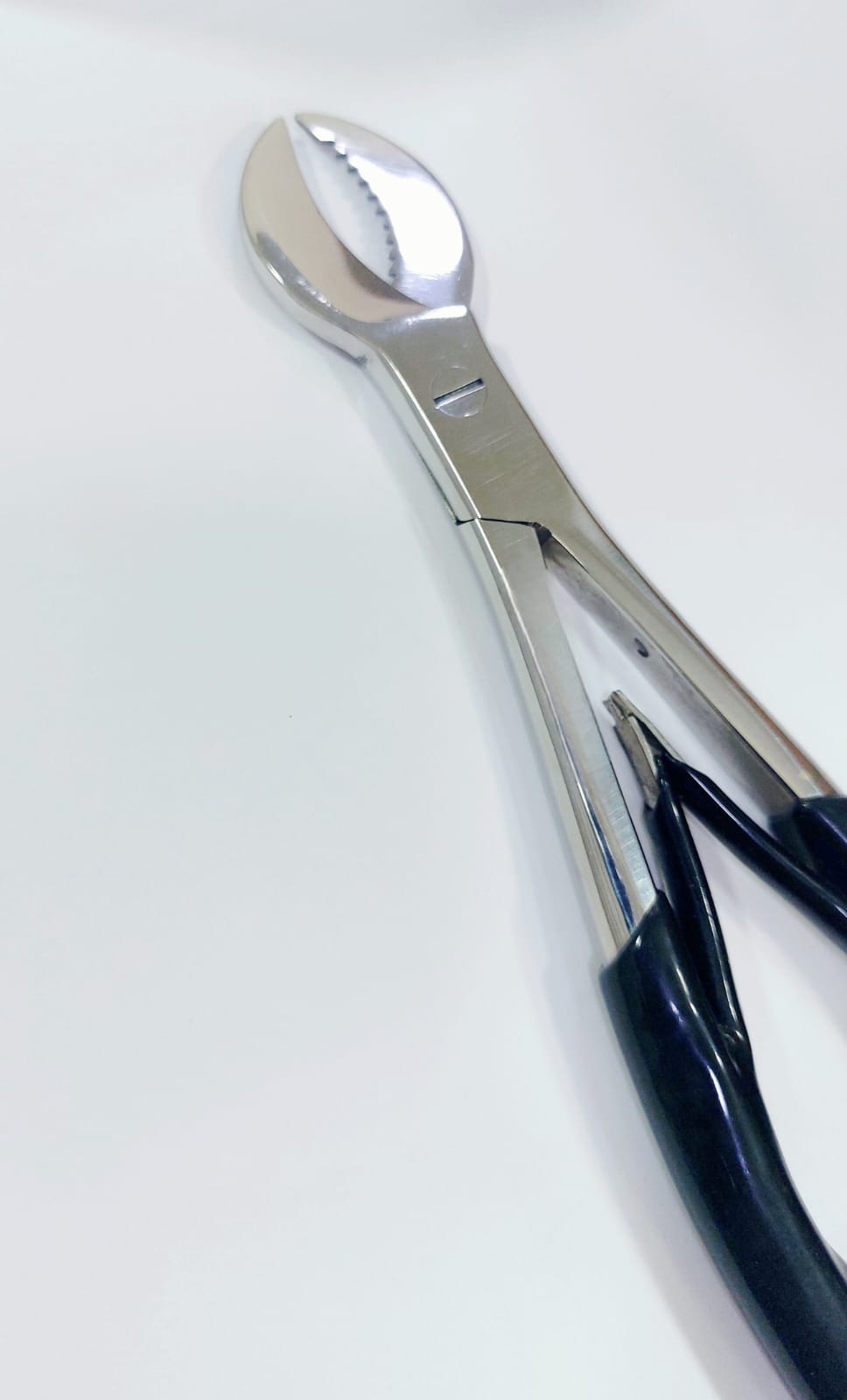 PLASTER CUTTING PLIERS
