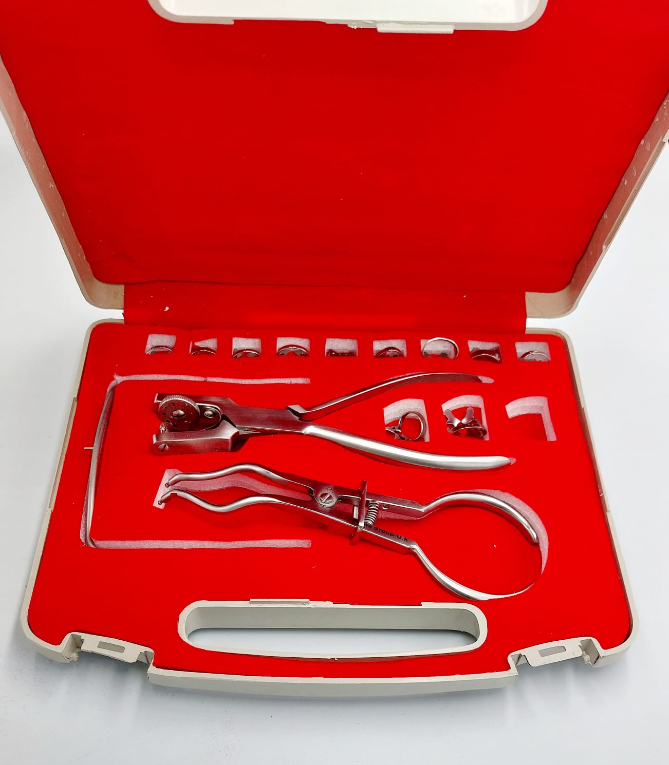 Rubber Dam Kit – 14 Pcs