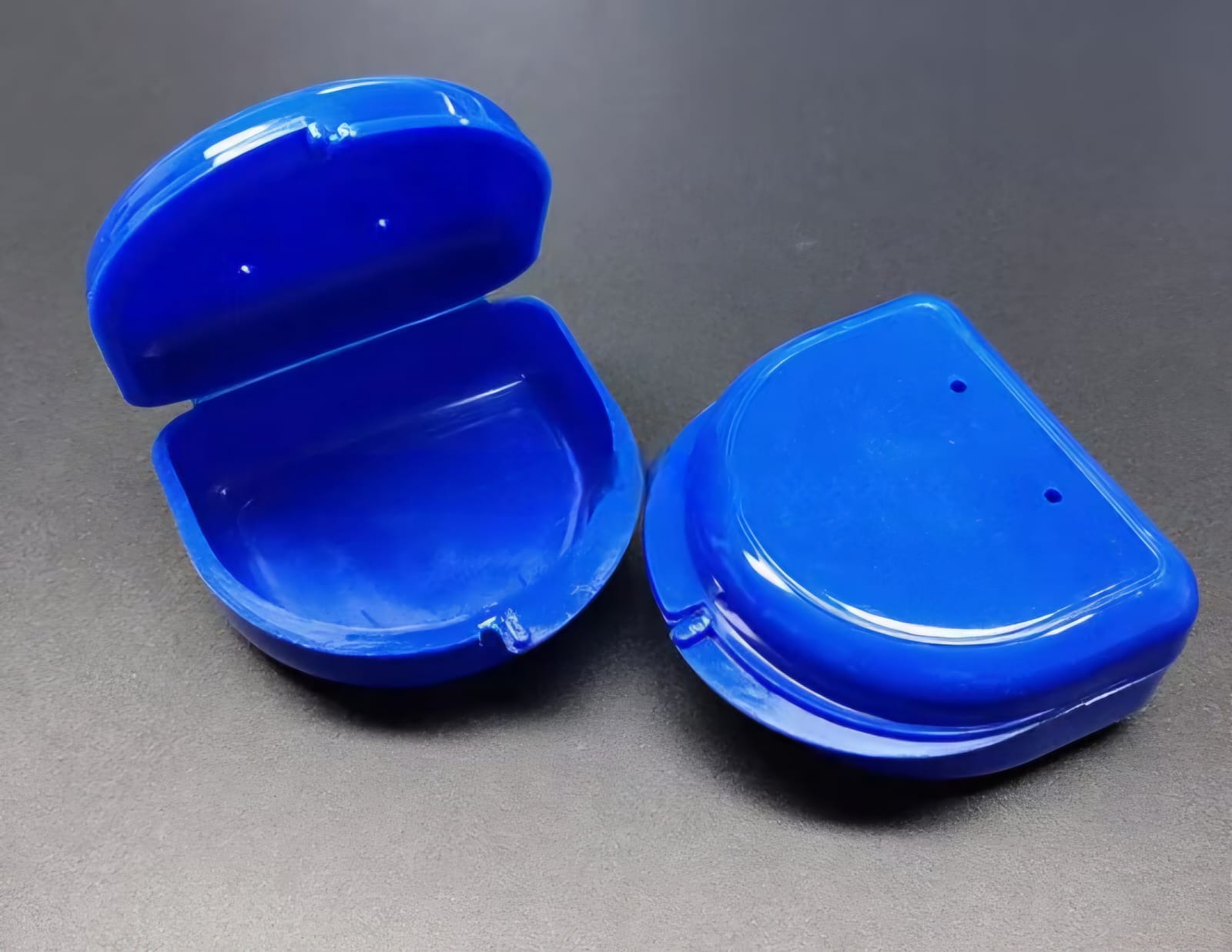 VENT-LID RETAINER BOX - Medium